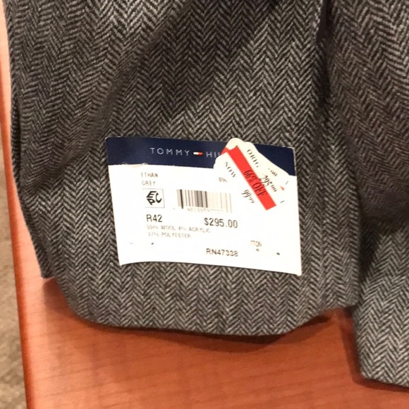 Tommy Hilfiger SPORT coat. 42R grey wool. Brand new w/ tags - Picture 4 of 4